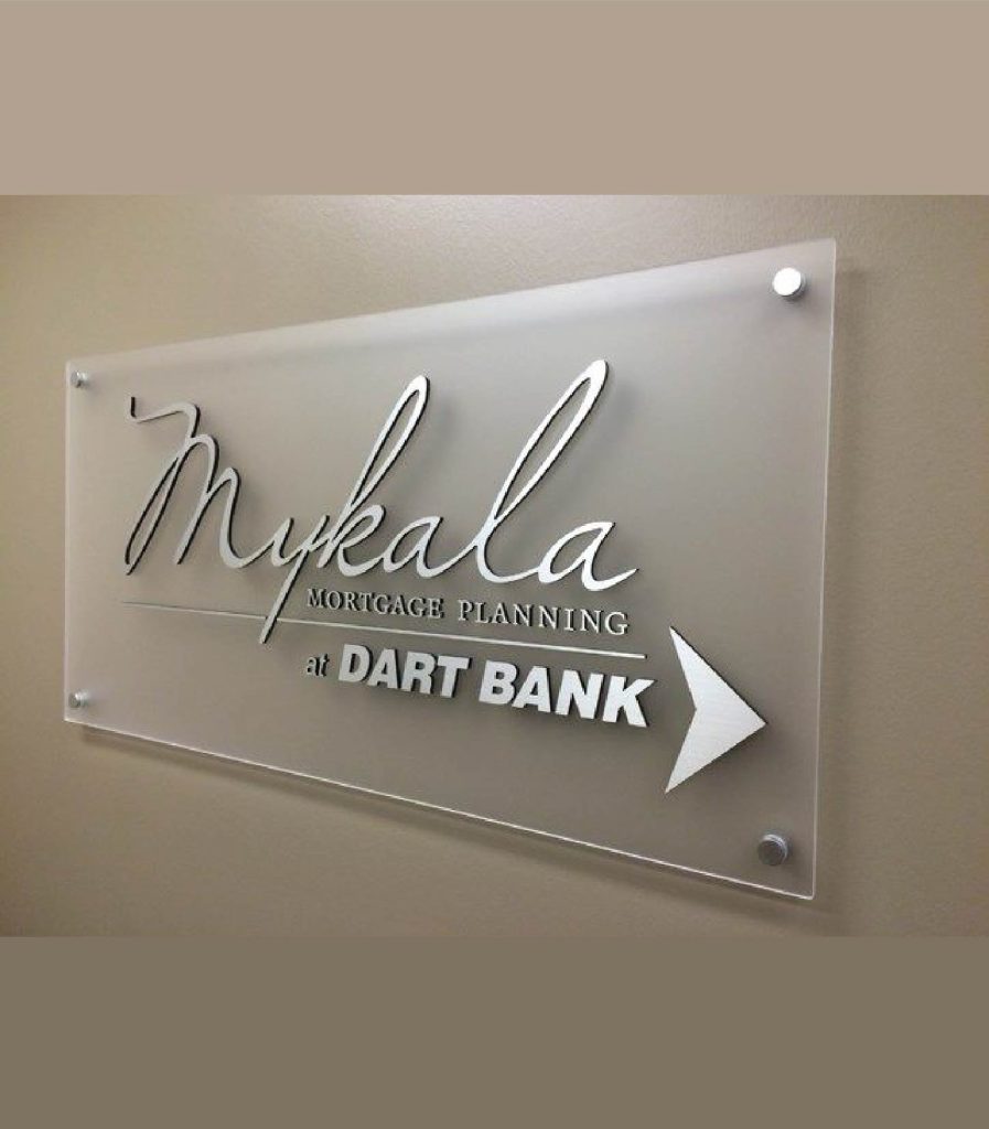 Acrylic sign board with 3D letters in Dubai